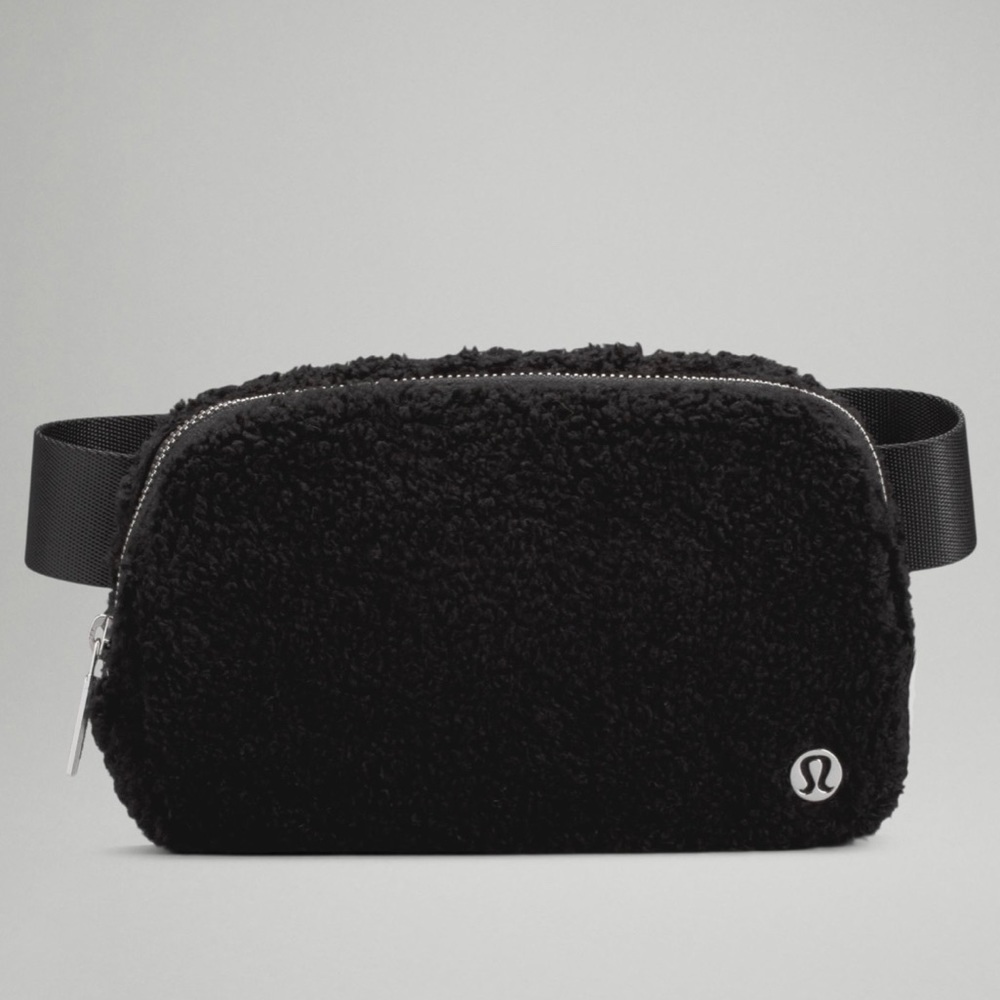 Lululemon belt bag